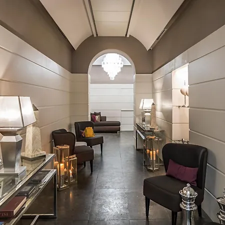 The Independent Hotel-3